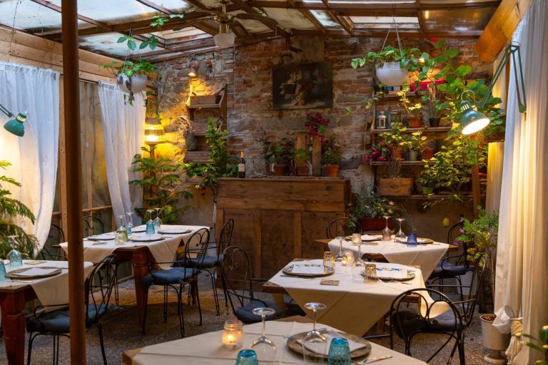 Enoteca Le Barrique 5912 scaled 1 768x512
