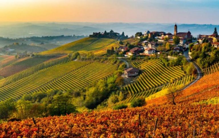 ca del lupo Itinerari Langhe 600x380 1 768x486